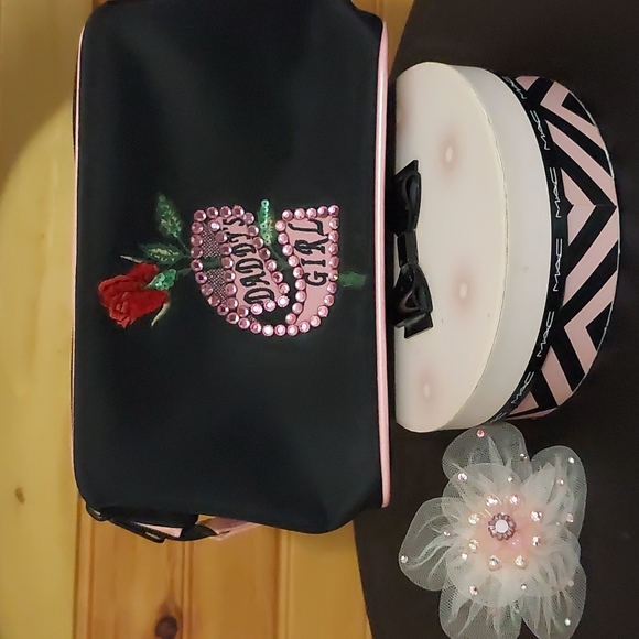 Isabella Fiore Daddys Girl cosmetic bag - Picture 2 of 7